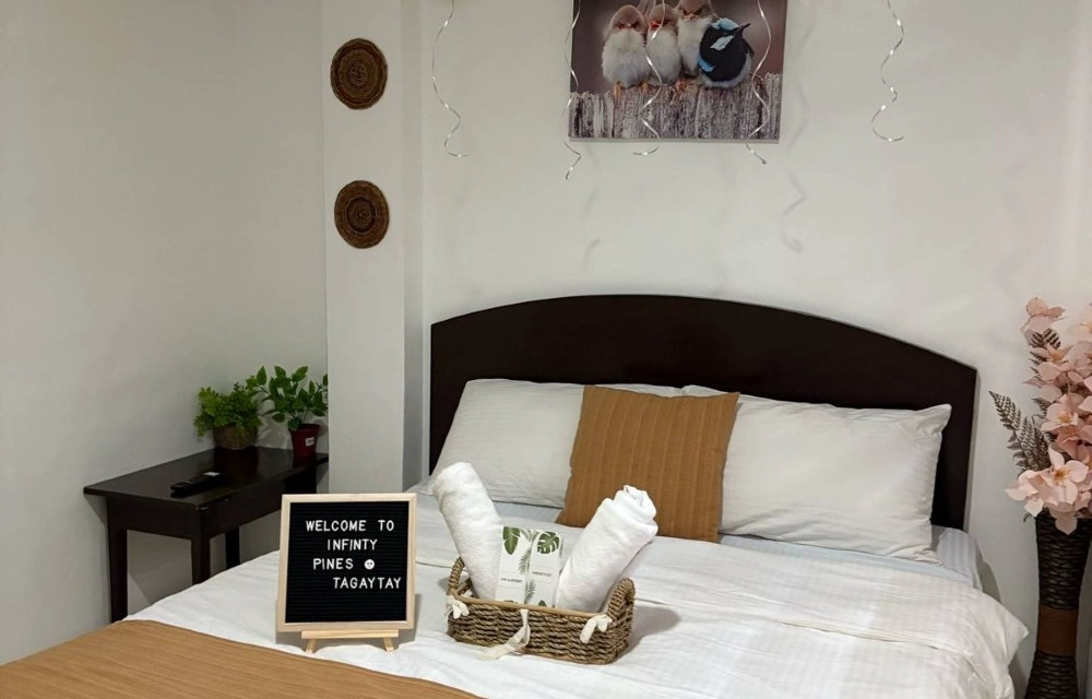 Standard Couple Room